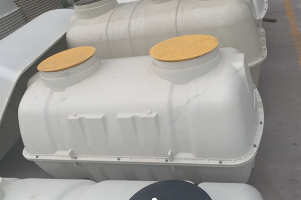 在購買SMC模壓玻璃鋼化糞池時怎么確保質(zhì)量不會有問題 在購買SMC模壓玻璃鋼化糞池時怎么確保質(zhì)量不會有問題