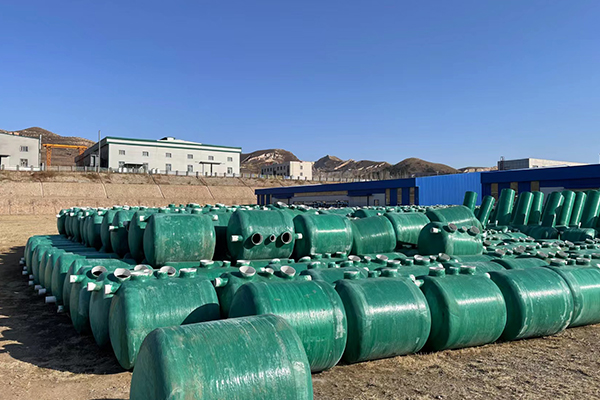 通過哪幾點(diǎn)可以選到高性價比的玻璃鋼化糞池